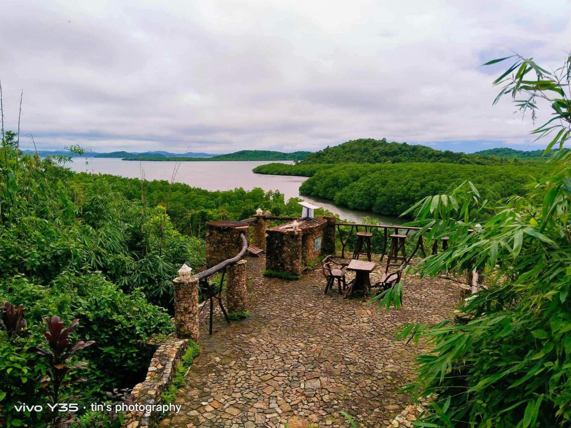 Sanctuaria Treehouses บูซวงกา ภายนอก รูปภาพ