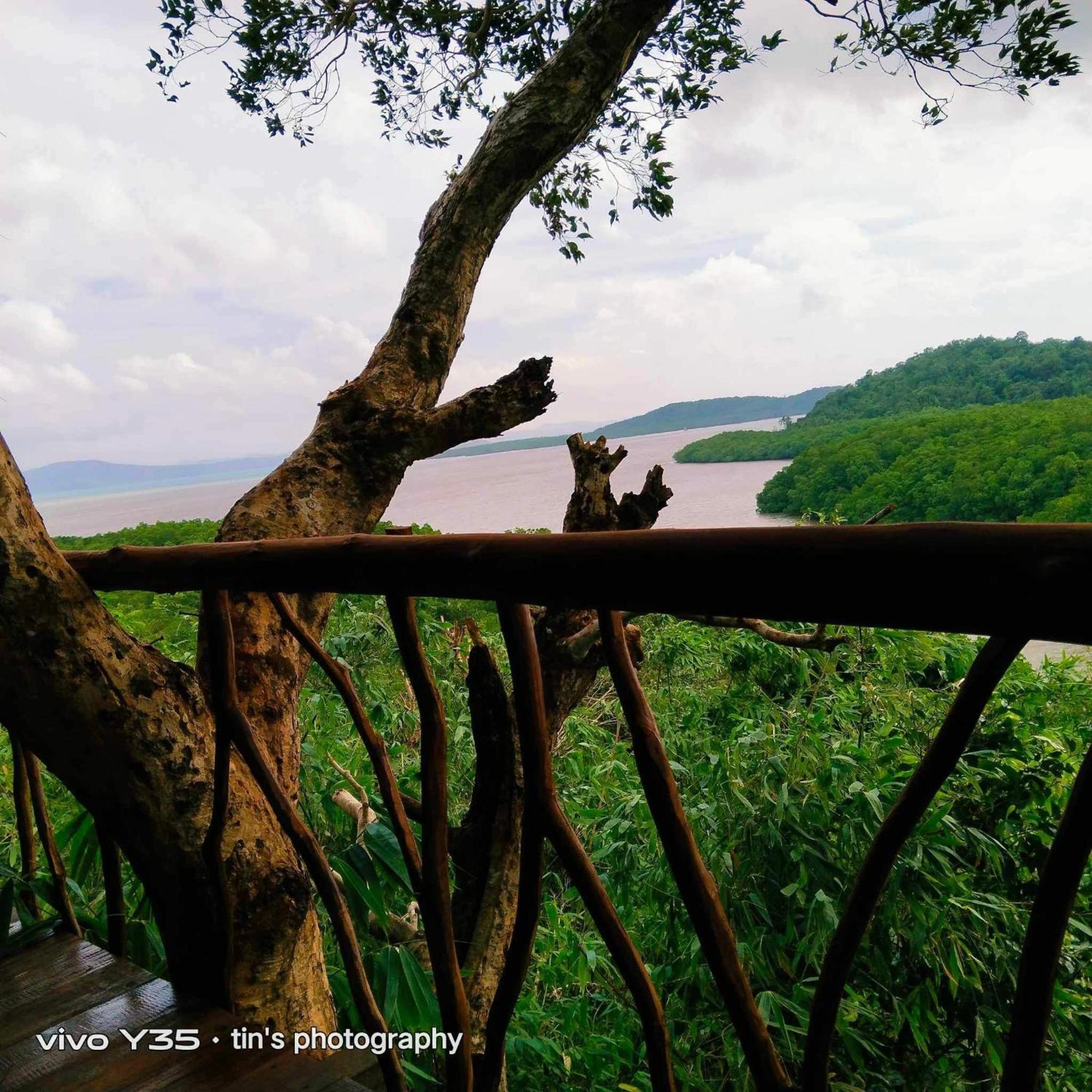 Sanctuaria Treehouses บูซวงกา ภายนอก รูปภาพ