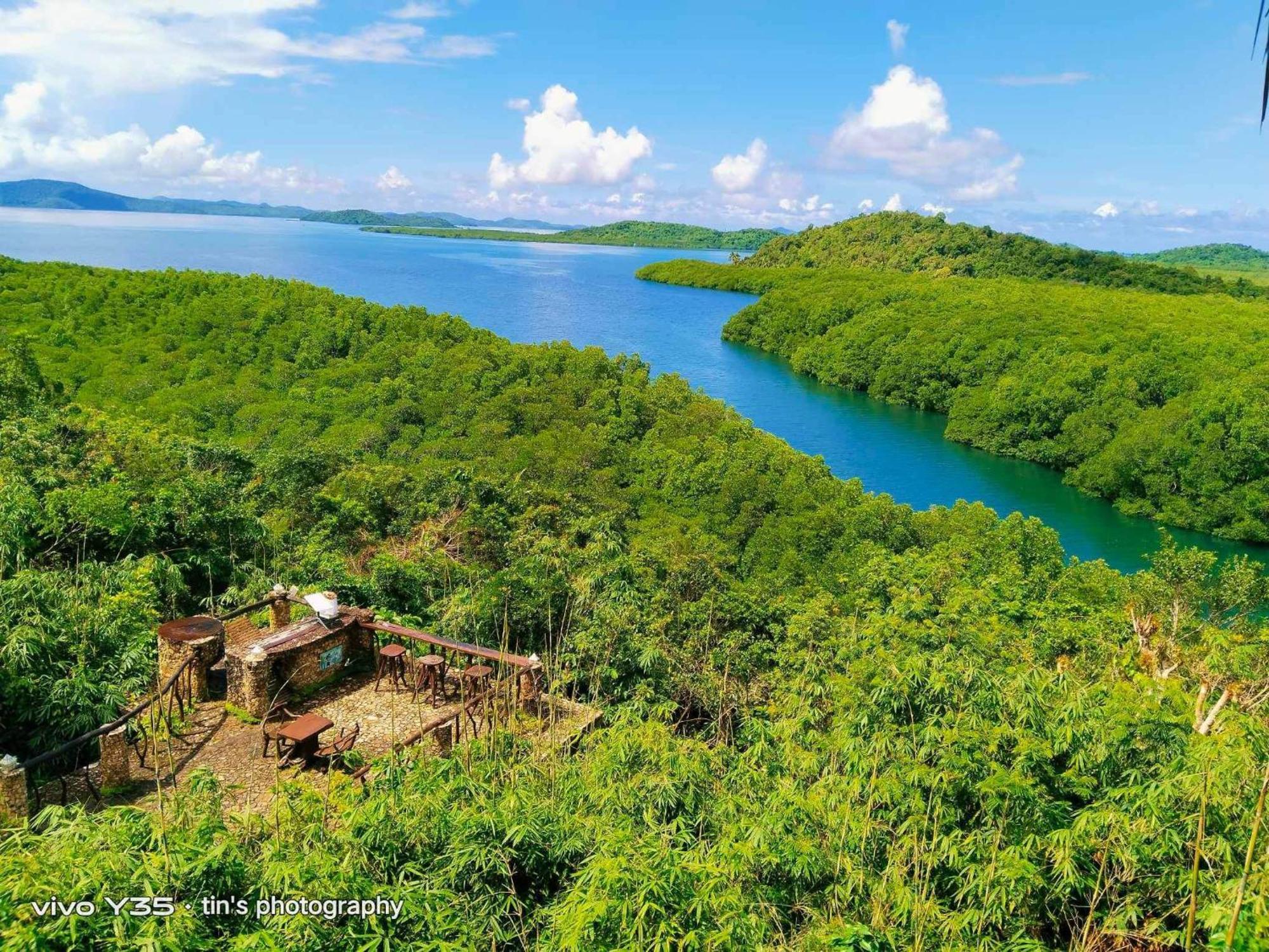 Sanctuaria Treehouses บูซวงกา ภายนอก รูปภาพ